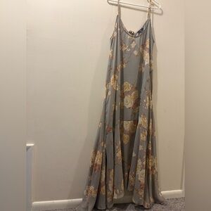 Lulu's Gray floral Spaghetti Strap maxi dress - size XL  Resort Wear